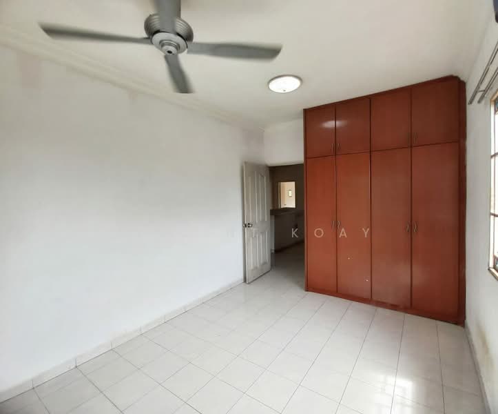 2-storey Terraced House for Rent in Batu Maung (Penang) - Vincent Koay - Bedroom - PropertyGuru.com.my