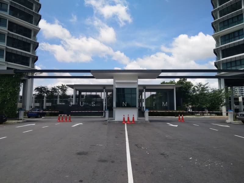 Kondominium untuk Disewa di Cristal Serin Residence - Justin Lim - Exterior - PropertyGuru.com.my