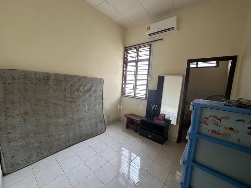 Rumah Teres 2-Tingkat untuk Dijual di Bandar Putra (Kulai) - Finn Aw - PropertyGuru.com.my