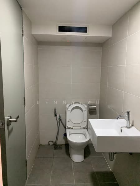 Servis Apartment untuk Disewa di Pinnacle Kelana Jaya - Kenny Yu - Bathroom - PropertyGuru.com.my