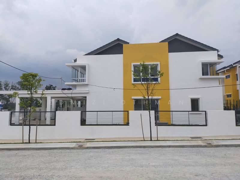 Rumah Teres 2 Tingkat untuk Dijual di Senawang (Negeri Sembilan) - Edmizi Othman - Exterior - PropertyGuru.com.my