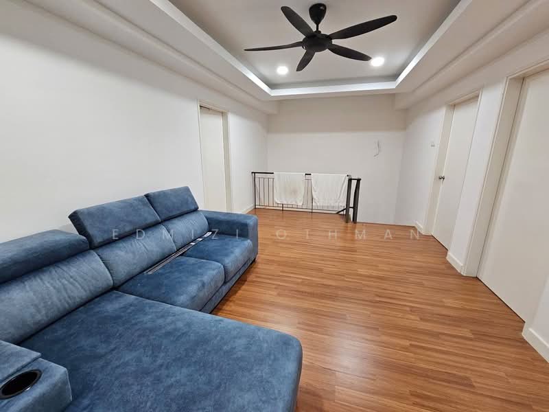 Rumah Teres 2 Tingkat untuk Dijual di Senawang (Negeri Sembilan) - Edmizi Othman - Living Room - PropertyGuru.com.my