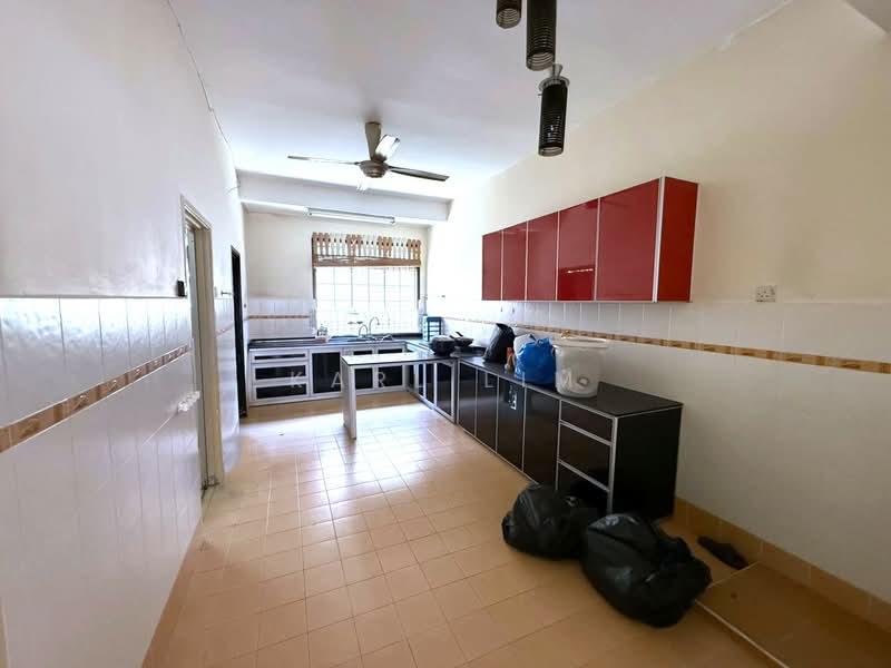 Rumah Teres 2-Tingkat untuk Dijual di Ulu Tiram (Johor) - Karl Lim - Kitchen - PropertyGuru.com.my