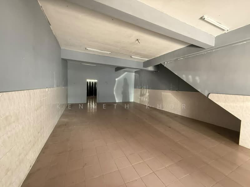 Shop for Rent in Taman Puteri Wangsa (Ulu Tiram) - Kenneth Khor - Interior - PropertyGuru.com.my
