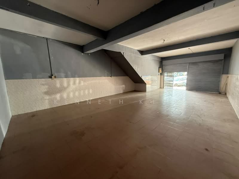 Shop for Rent in Taman Puteri Wangsa (Ulu Tiram) - Kenneth Khor - Interior - PropertyGuru.com.my