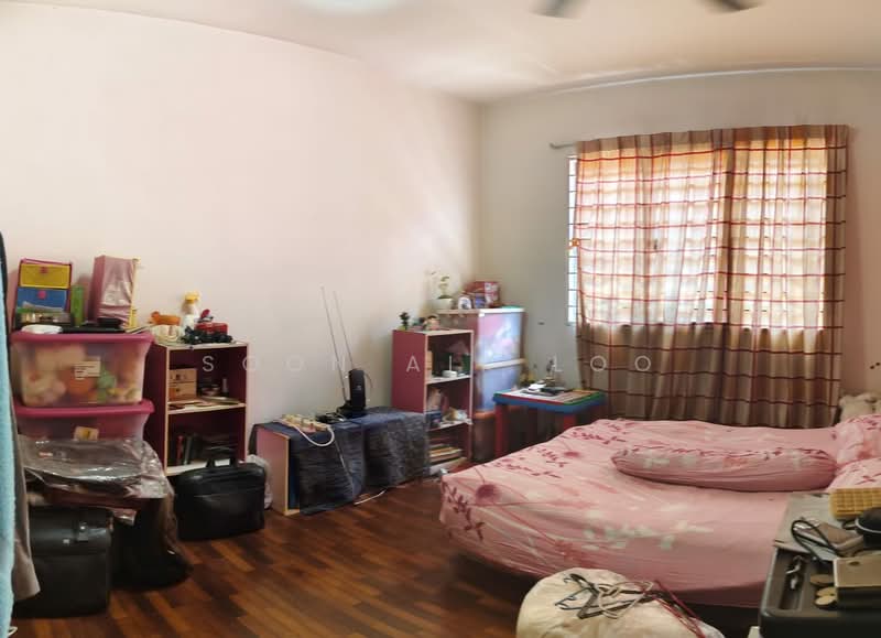 Rumah Teres untuk Dijual di Bandar Putra Permai (Seri Kembangan) - Soon Aik Loo - Bedroom - PropertyGuru.com.my