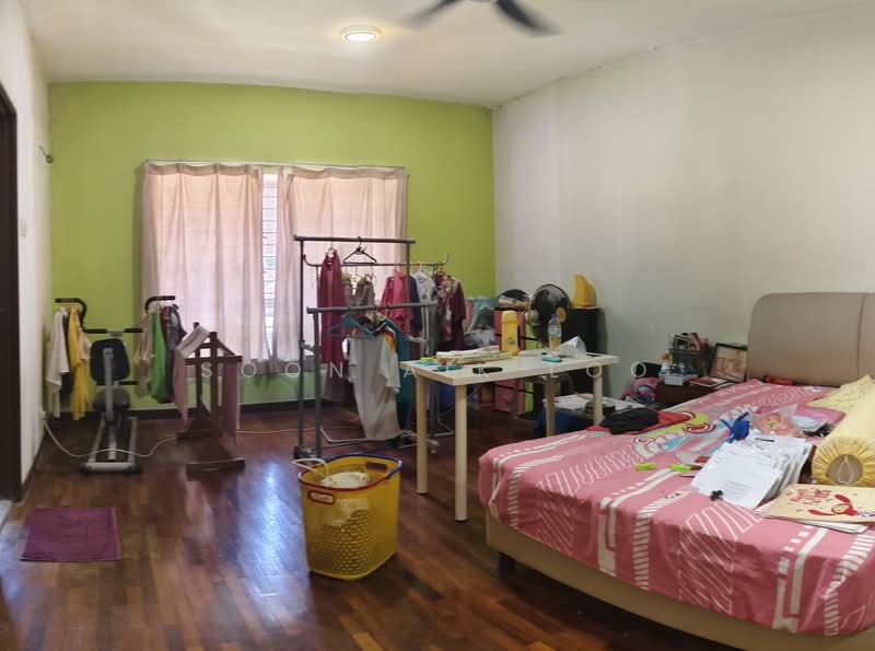 Rumah Teres untuk Dijual di Bandar Putra Permai (Seri Kembangan) - Soon Aik Loo - Bedroom - PropertyGuru.com.my
