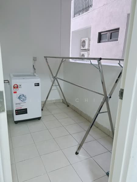 Kondominium untuk Disewa di Meridin Suites Residences @ The Meridin - Elise Chia - Balcony - PropertyGuru.com.my