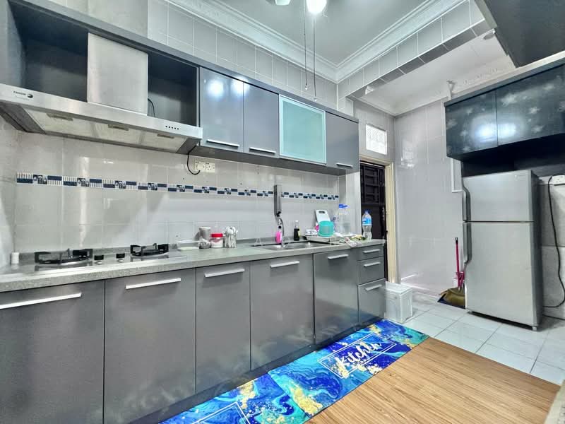 Rumah Teres 1-Tingkat untuk Dijual di Taman Daya (Johor Bahru) - Mohamad Rahfi - Kitchen - PropertyGuru.com.my