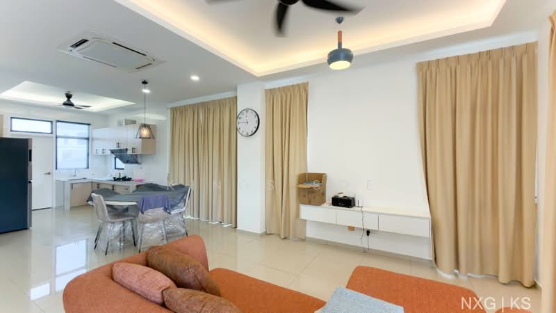 2-storey Terraced House for Rent in Puncak Alam (Selangor) - Kings Soe - Living Room - PropertyGuru.com.my