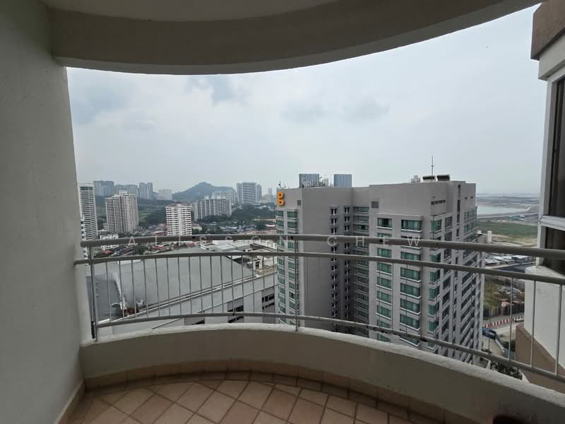 Kondominium untuk Disewa di Gurney Park Condominium - Alisson Chew - Balcony - PropertyGuru.com.my
