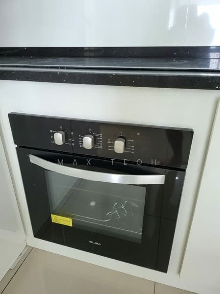 Condominium for Sale at Skyvilla @ D'Island - Max Teoh - Kitchen - PropertyGuru.com.my