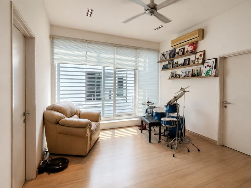 Rumah Berkembar untuk Dijual di Cyberjaya (Selangor) - Mohd Shafik - Living Room - PropertyGuru.com.my