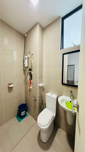 Servis Apartment untuk Dijual di Sky Loft Premium Suites - Kelvin Chee - Bathroom - PropertyGuru.com.my