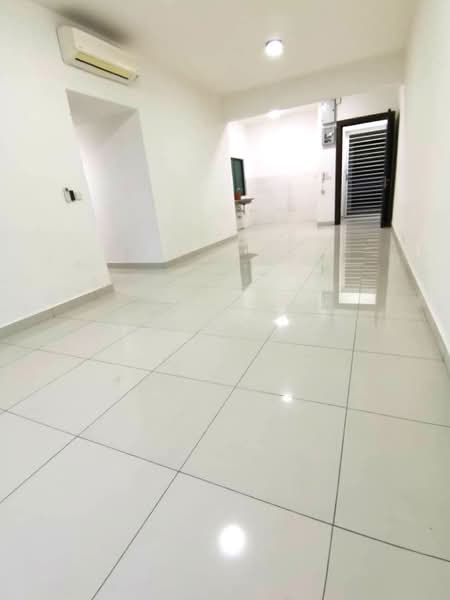 Service Residence for Sale at 8 Kinrara - Mak Oliver - Interior - PropertyGuru.com.my
