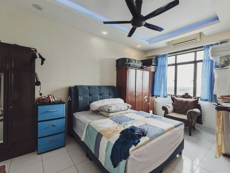 Servis Apartment untuk Dijual di Jentayu Residensi @ Tampoi - Janice Yong - Bedroom - PropertyGuru.com.my