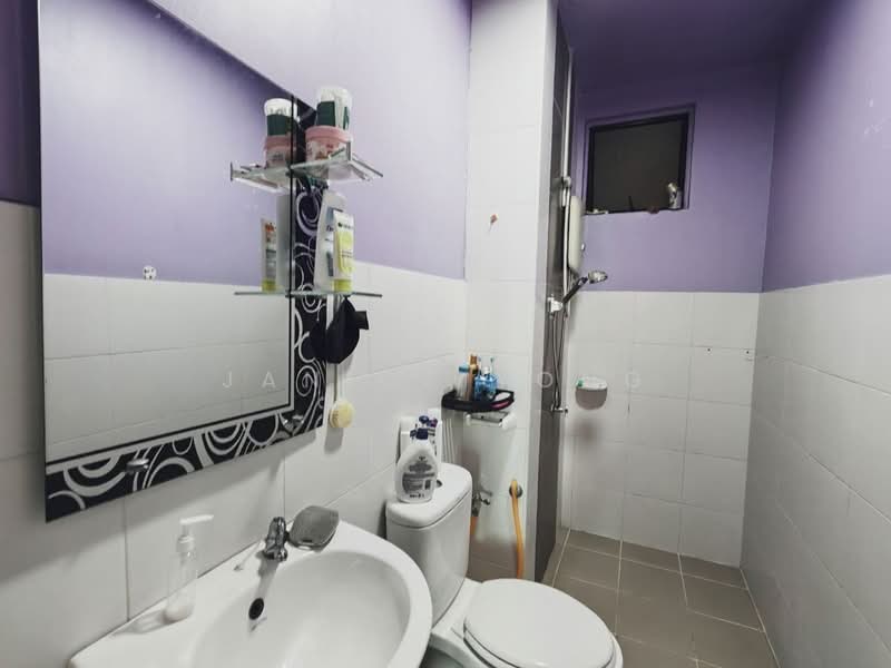 Servis Apartment untuk Dijual di Jentayu Residensi @ Tampoi - Janice Yong - Bathroom - PropertyGuru.com.my