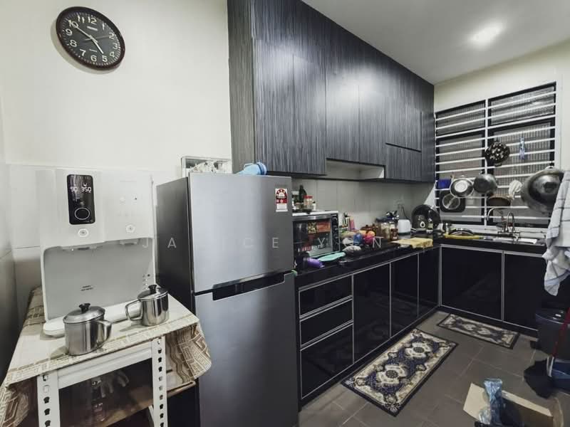 Servis Apartment untuk Dijual di Jentayu Residensi @ Tampoi - Janice Yong - Kitchen - PropertyGuru.com.my