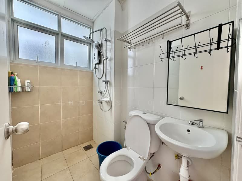Apartment for Rent at Residensi Bintawa Riverfront (PR1MA @ Bintawa Riverfront) - Thomas Tong - Bathroom - PropertyGuru.com.my