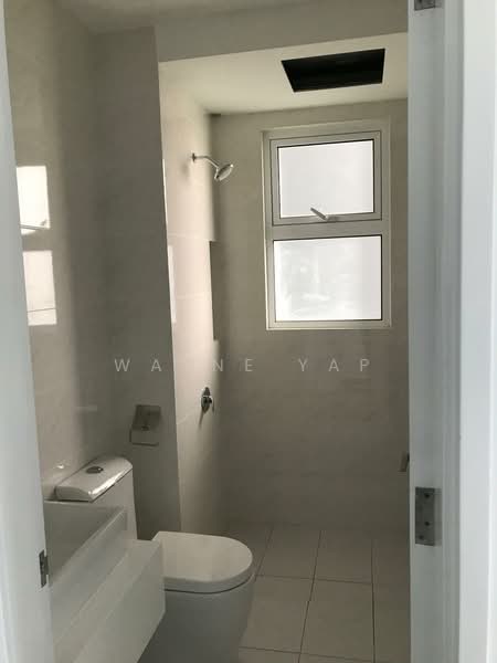 Servis Apartment untuk Dijual di Basalta Tower @ Eco Sky - Wayne Yap - Bathroom - PropertyGuru.com.my