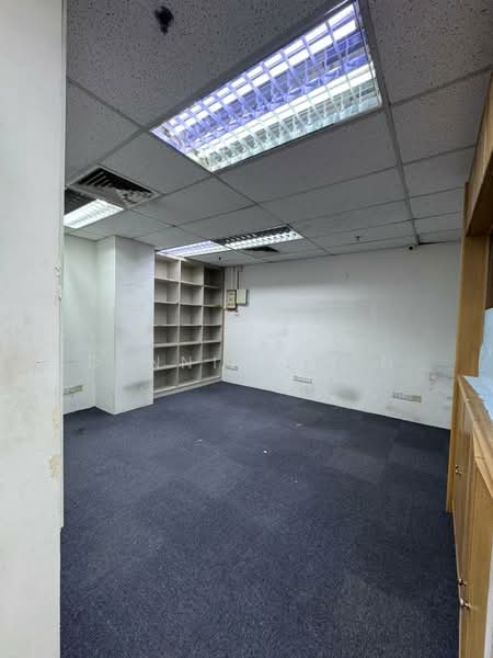 Pejabat untuk Disewa di KLCC (KL City Centre) - Dennix Chin - Interior - PropertyGuru.com.my