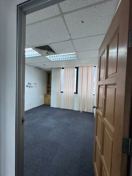 Pejabat untuk Disewa di KLCC (KL City Centre) - Dennix Chin - Interior - PropertyGuru.com.my