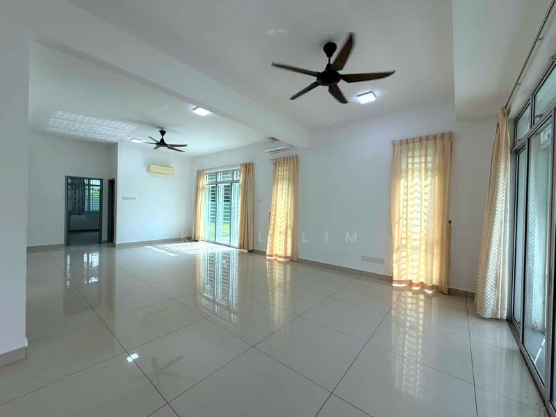 Rumah Berkembar untuk Dijual di Taman Nusa Idaman (Iskandar Puteri (Nusajaya)) - Karl Lim - Living Room - PropertyGuru.com.my