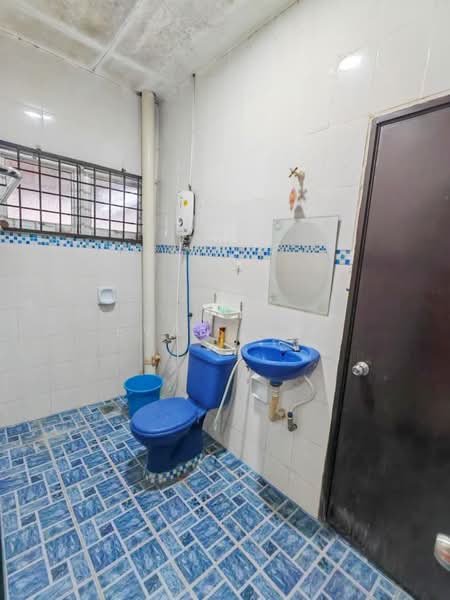 2-storey Terraced House for Sale in Saujana Puchong (Puchong) - Evan Goh - Bathroom - PropertyGuru.com.my