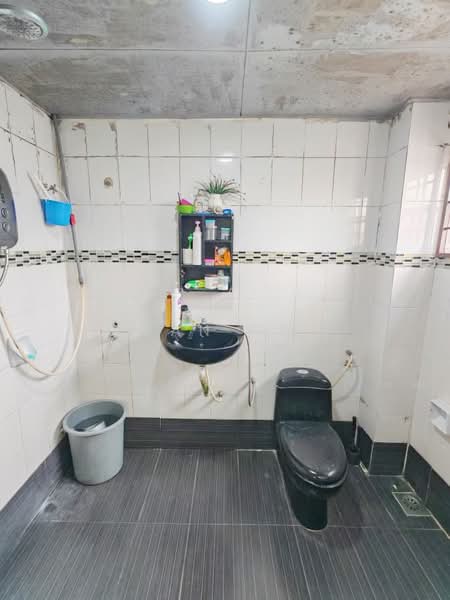 2-storey Terraced House for Sale in Saujana Puchong (Puchong) - Evan Goh - Bathroom - PropertyGuru.com.my