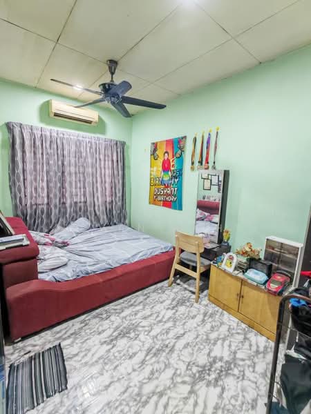 2-storey Terraced House for Sale in Saujana Puchong (Puchong) - Evan Goh - Bedroom - PropertyGuru.com.my