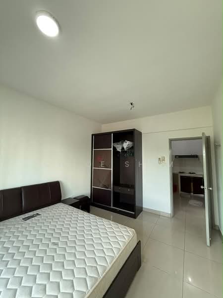 Kediaman Servis untuk Disewa di SuriaMas Suites - Chloe Shum - Bedroom - PropertyGuru.com.my