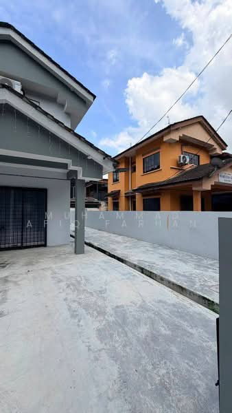 Rumah Berkembar untuk Dijual di Taman Delima 2 (Tebrau) - MUHAMMAD AFIQ FARHAN - Exterior - PropertyGuru.com.my