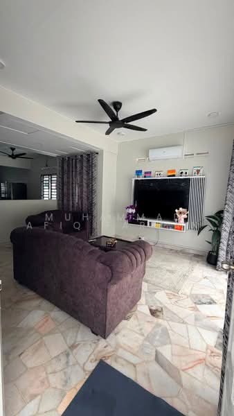 Rumah Berkembar untuk Dijual di Taman Delima 2 (Tebrau) - MUHAMMAD AFIQ FARHAN - Living Room - PropertyGuru.com.my