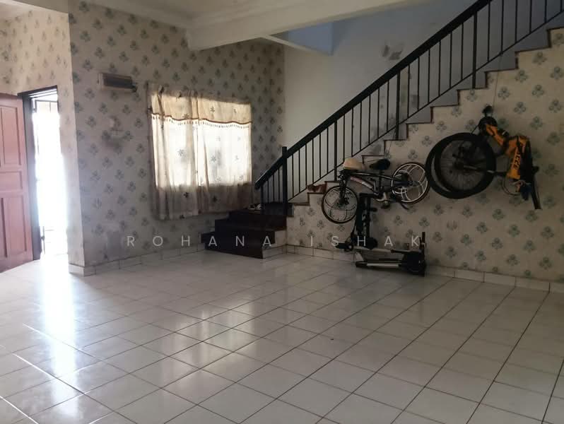 2-storey Terraced House for Sale in Desa Coalfields (Sungai Buloh) - Rohana Ishak - Interior - PropertyGuru.com.my