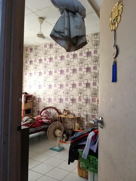 2-storey Terraced House for Sale in Desa Coalfields (Sungai Buloh) - Rohana Ishak - Bedroom - PropertyGuru.com.my
