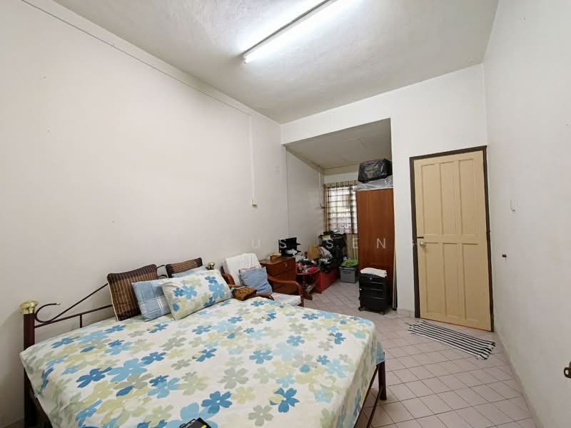 Rumah Teres 2 Tingkat untuk Dijual di Taman Ipoh Timur (Ipoh) - Marcus Seng - Bedroom - PropertyGuru.com.my