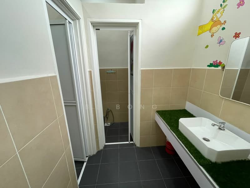 Office for Rent in Taman Kota Laksamana Jaya (Melaka City) - BL Bong - PropertyGuru.com.my