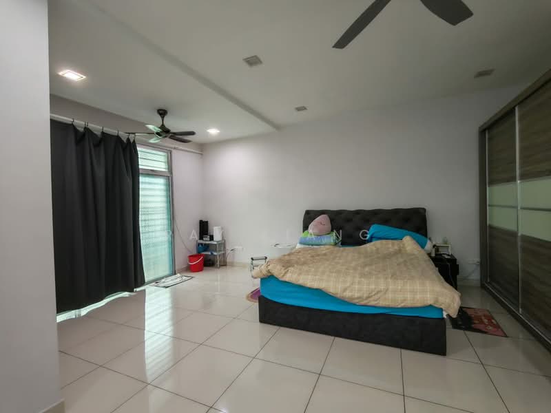 Cluster House for Sale in Taman Gaya (Ulu Tiram) - Ray Kiang - Bedroom - PropertyGuru.com.my