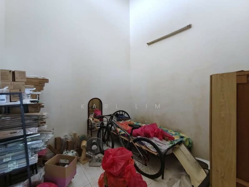 Rumah Teres 1-Tingkat untuk Dijual di Taman Sutera (Johor Bahru) - Karl Lim - Bedroom - PropertyGuru.com.my