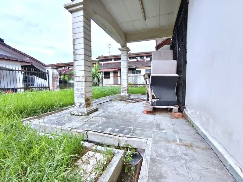 Rumah Teres 1-Tingkat untuk Dijual di Taman Sutera (Johor Bahru) - Karl Lim - Exterior - PropertyGuru.com.my