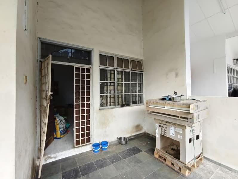 Rumah Teres 1-Tingkat untuk Dijual di Taman Sutera (Johor Bahru) - Karl Lim - Exterior - PropertyGuru.com.my