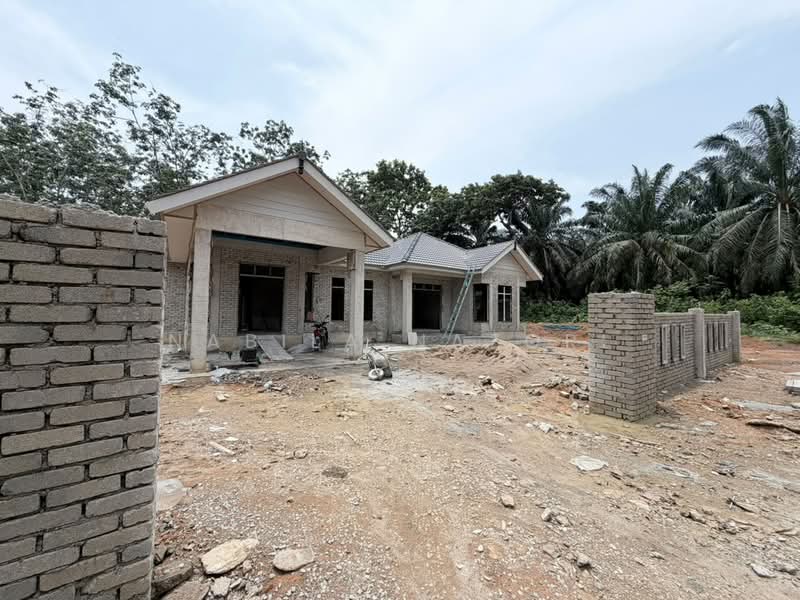Rumah Banglo untuk Dijual di Labok (Kelantan) - Nabila Nazori - Exterior - PropertyGuru.com.my