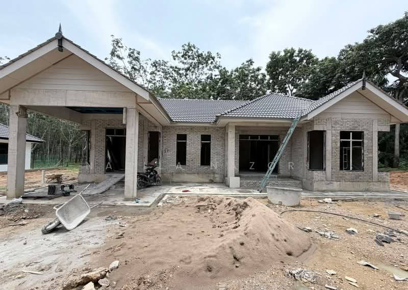 Rumah Banglo untuk Dijual di Labok (Kelantan) - Nabila Nazori - Exterior - PropertyGuru.com.my