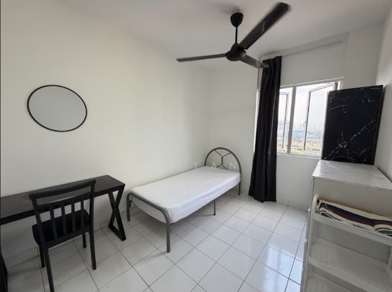Pangsapuri untuk Disewa di Lily Apartment @ Kuchai Lama - YP Tan - Bedroom - PropertyGuru.com.my