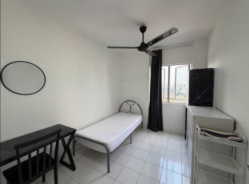 Pangsapuri untuk Disewa di Lily Apartment @ Kuchai Lama - YP Tan - Bedroom - PropertyGuru.com.my