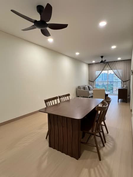 Kondominium untuk Disewa di Casa Idaman - YY Wong - Living Room - PropertyGuru.com.my