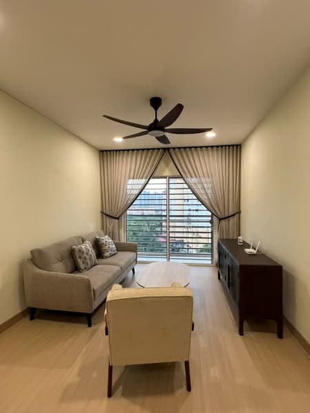 Kondominium untuk Disewa di Casa Idaman - YY Wong - Living Room - PropertyGuru.com.my