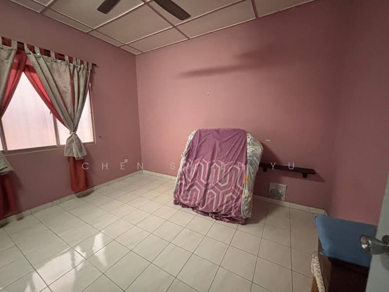 Apartment for Sale at Sri Awana Townhouse - Chen Shieh Yu - Bedroom - PropertyGuru.com.my
