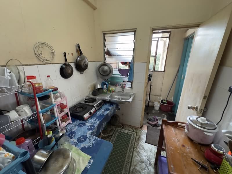 Apartment for Sale at Seri Ayu Apartment - Brackson Loh - Kitchen - PropertyGuru.com.my