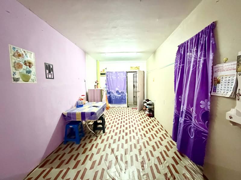 Rumah Flat untuk Dijual di Flat Tasek 64 - ALHAFIZ AZIS - Living Room - PropertyGuru.com.my